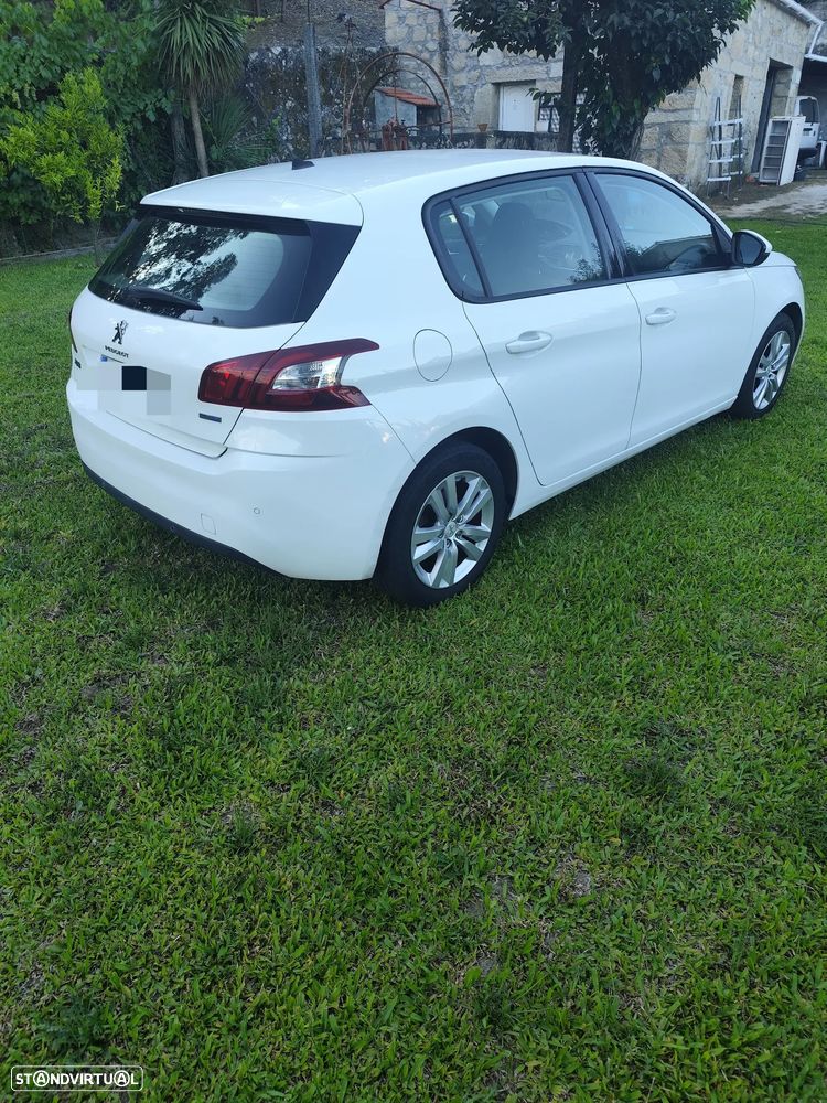 Peugeot 308 - 4