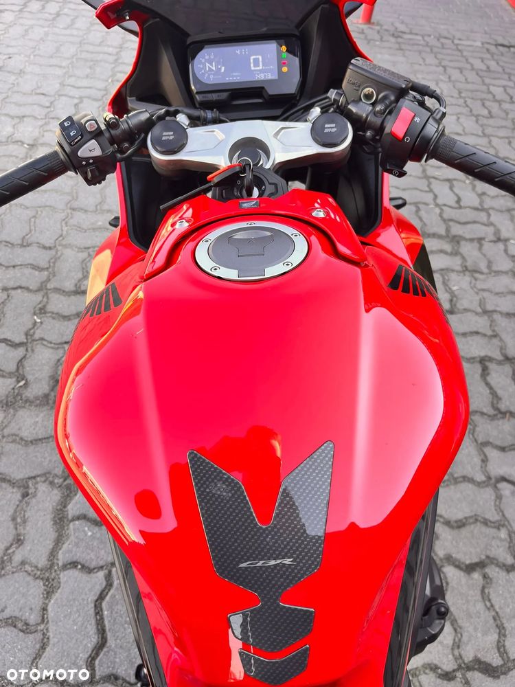 Honda CBR - 17