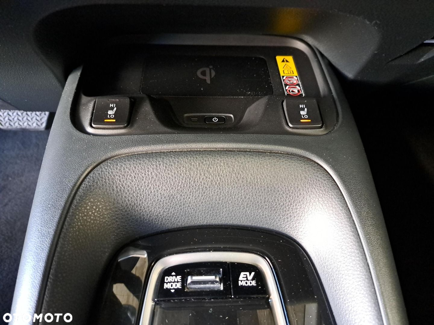 Toyota Corolla 1.8 Hybrid Comfort - 26
