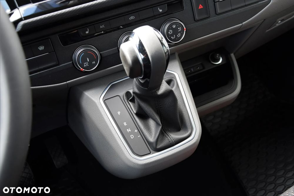 Volkswagen Transporter Kombi L2H1 4Motion DSG - 18