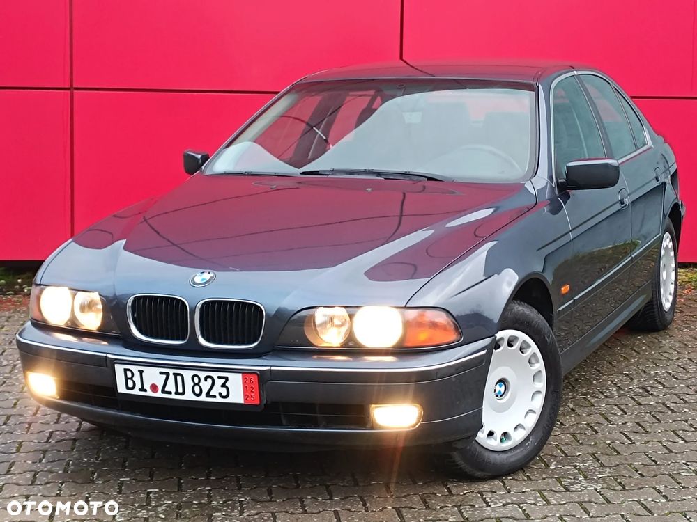 BMW Seria 5 523i - 2