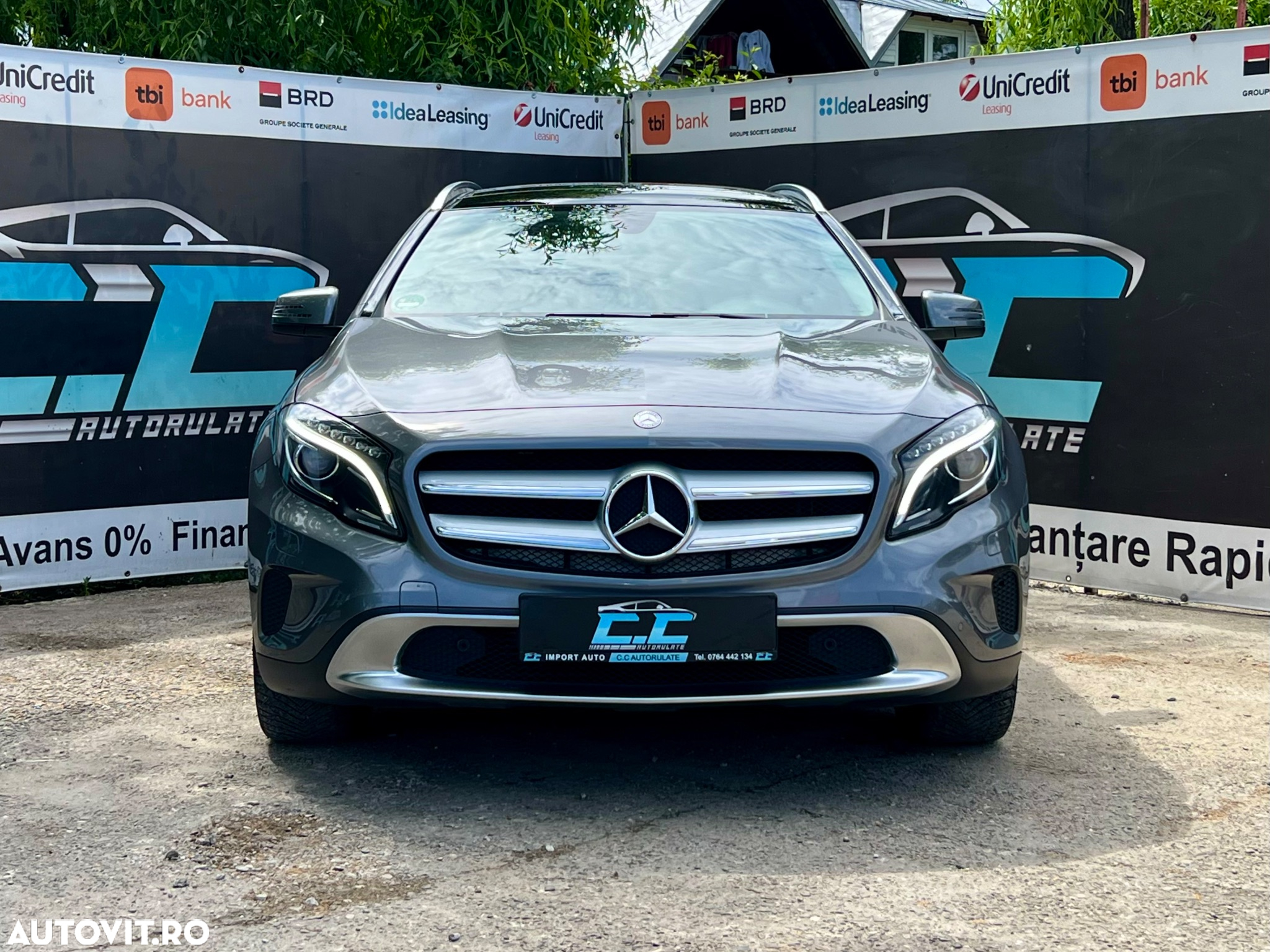 Mercedes-Benz GLA 220 d 7G-DCT Urban - 2
