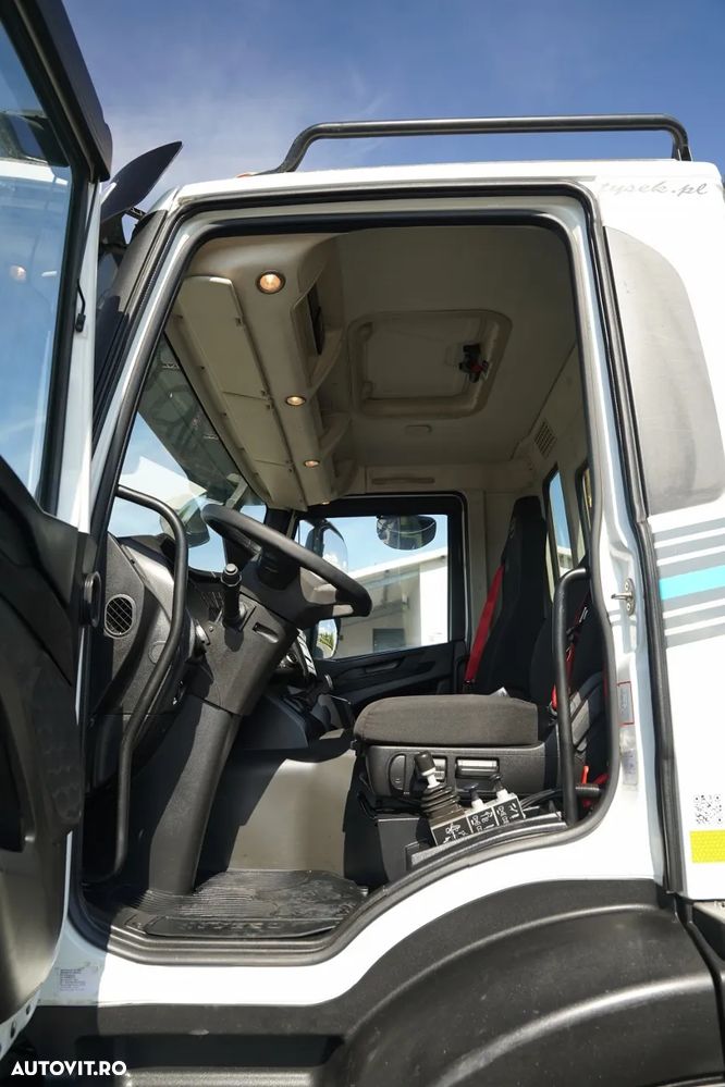 Iveco X-WAY 480 / 8x4 / BASCULANTĂ CU DESCĂRCARE SPATE - 5,6 M / OBOR ȚI SPATE HIDRAULIC / ANVELOPE NOI (PROFIL 100%) / EURO 6 - 27