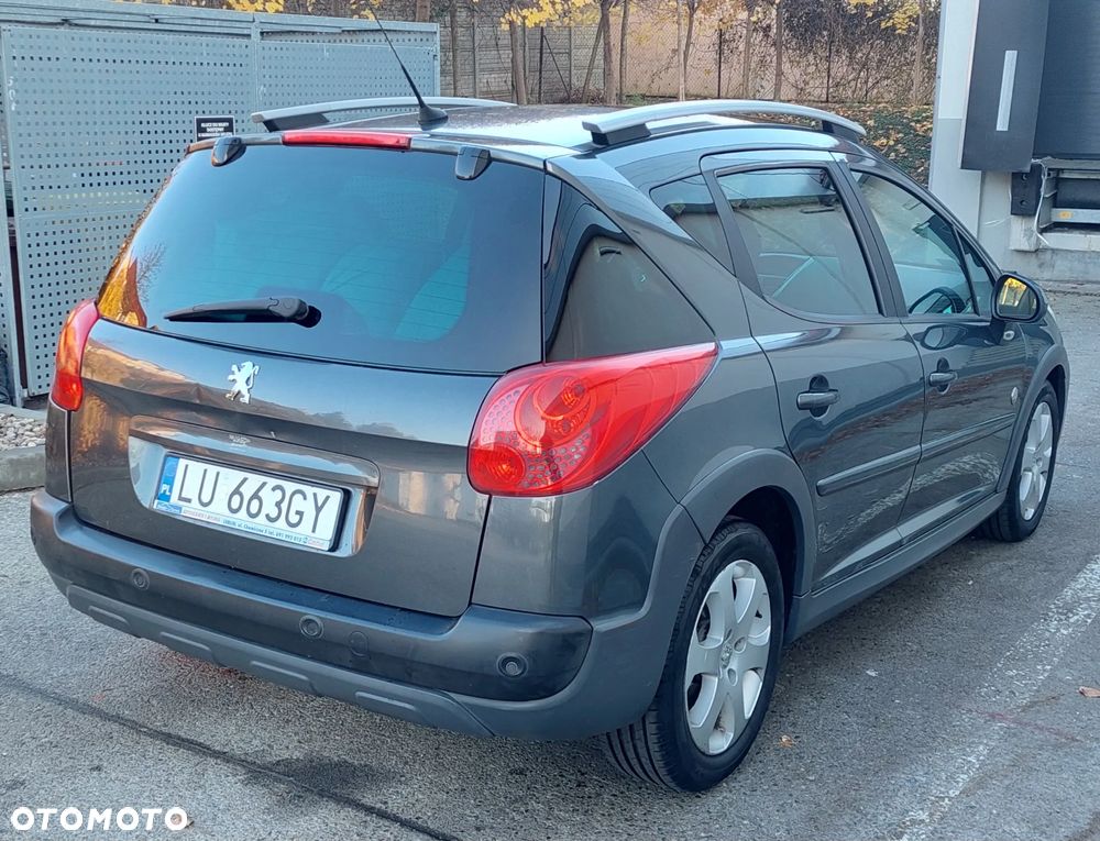 Peugeot 207 1.6 Premium - 9