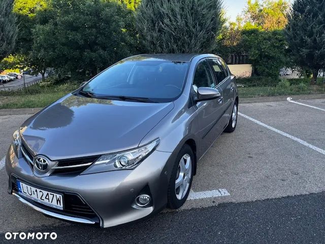 Toyota Auris 1.6 Premium Comfort - 3