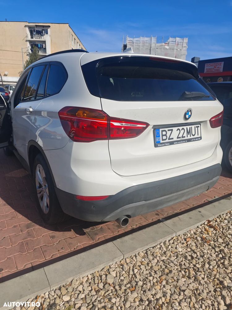 BMW X1 sDrive18d - 3