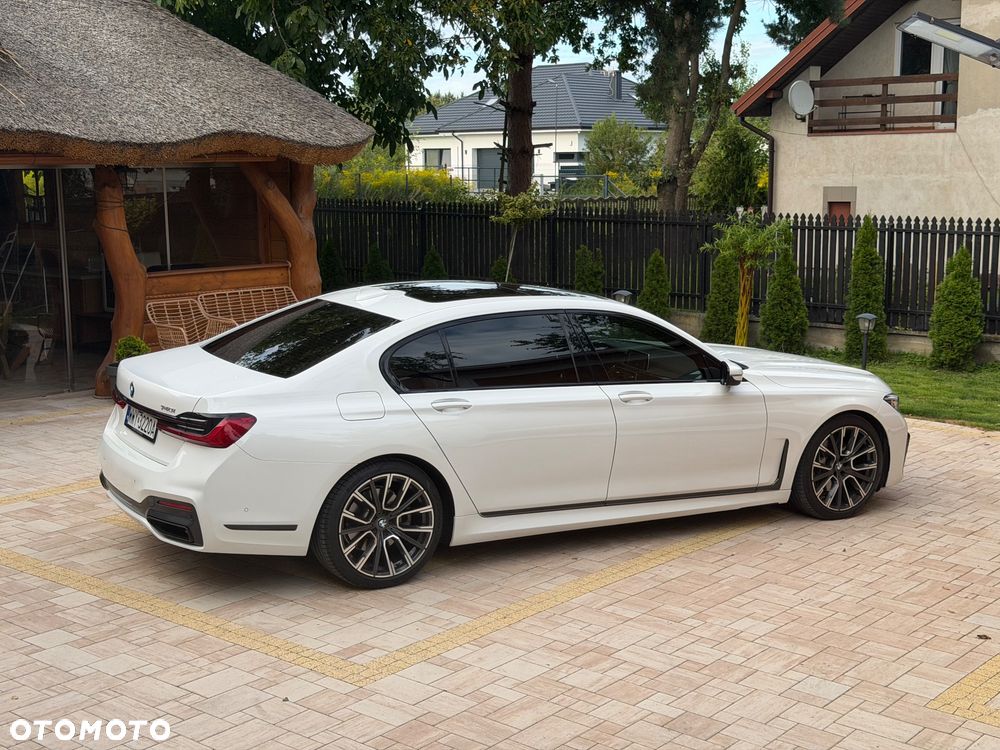 BMW Seria 7 740Li - 35