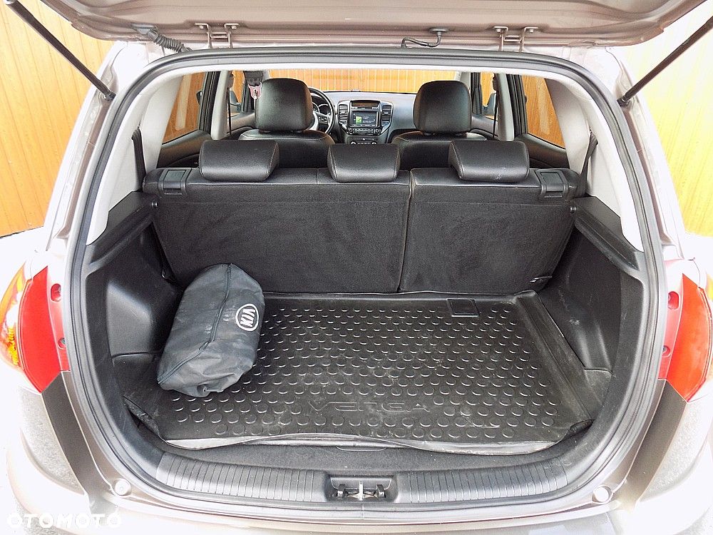 Kia Venga 1.4 blue Comfort - 19