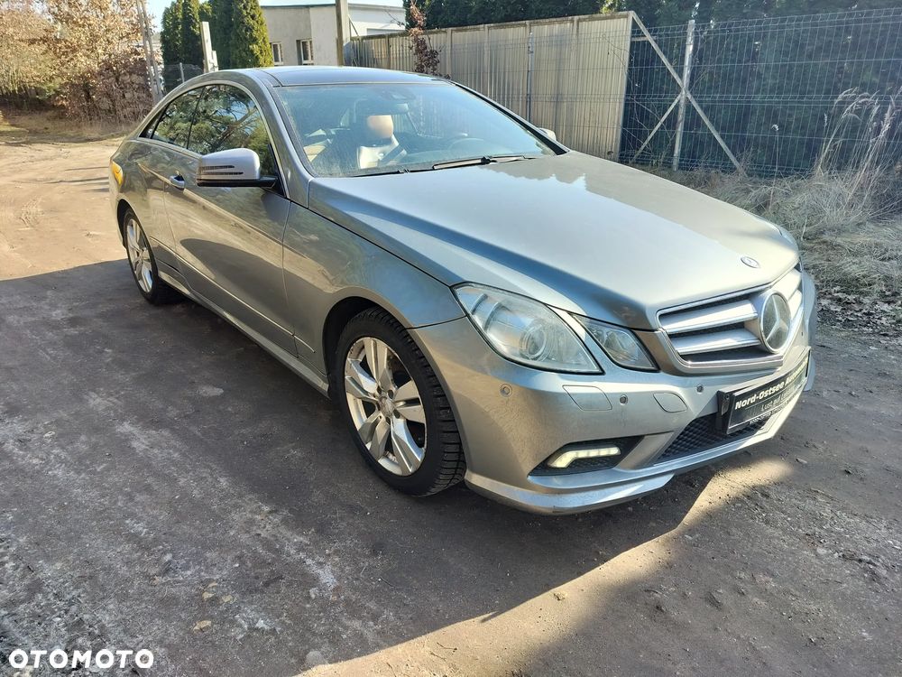Mercedes-Benz Klasa E 350 CDI DPF BlueEFFICIENCY 7G-TRONIC Elegance - 3