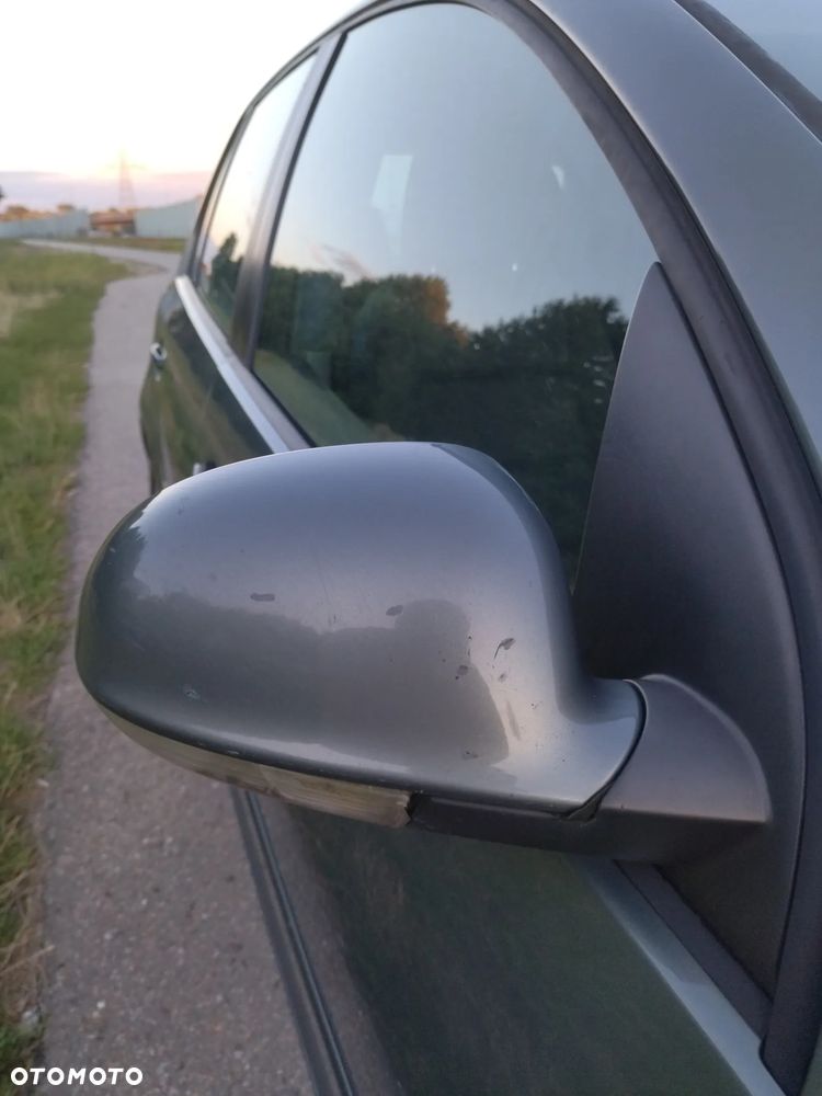 Volkswagen Golf 1.6 FSI Comfortline - 9