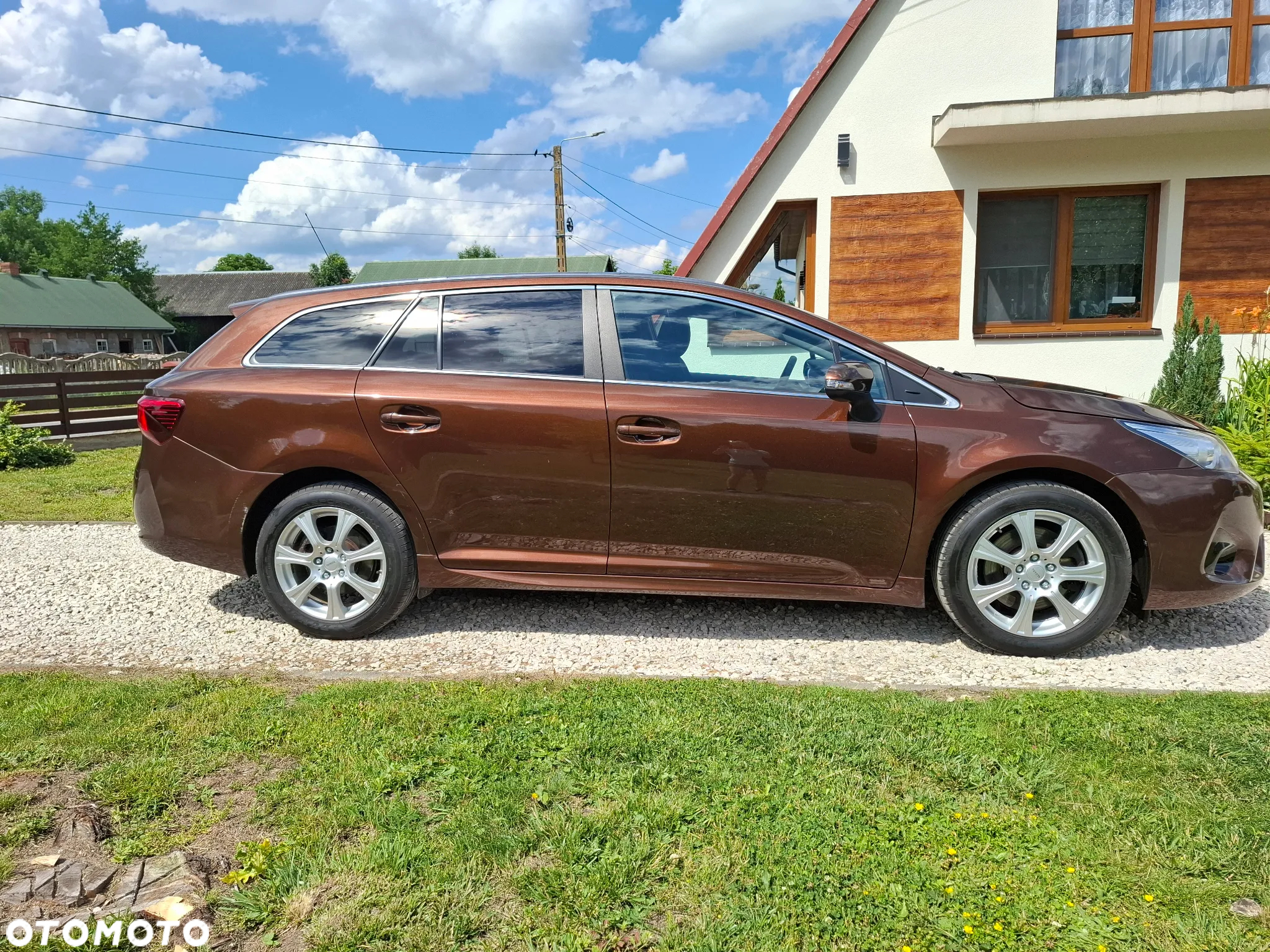 Toyota Avensis 2.0 D-4D Premium - 7
