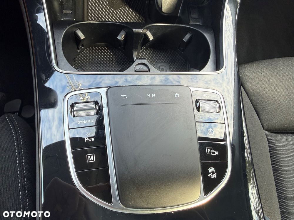 Mercedes-Benz GLC 300 de 4Matic 9G-TRONIC - 30
