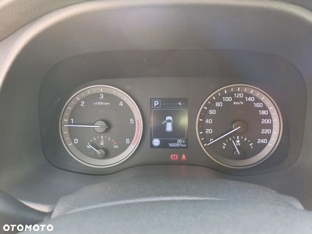 Hyundai Tucson 1.7 CRDI BlueDrive GO 2WD DCT - 16