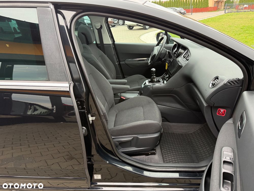 Peugeot 5008 1.6 BlueHDi Allure 7os - 22