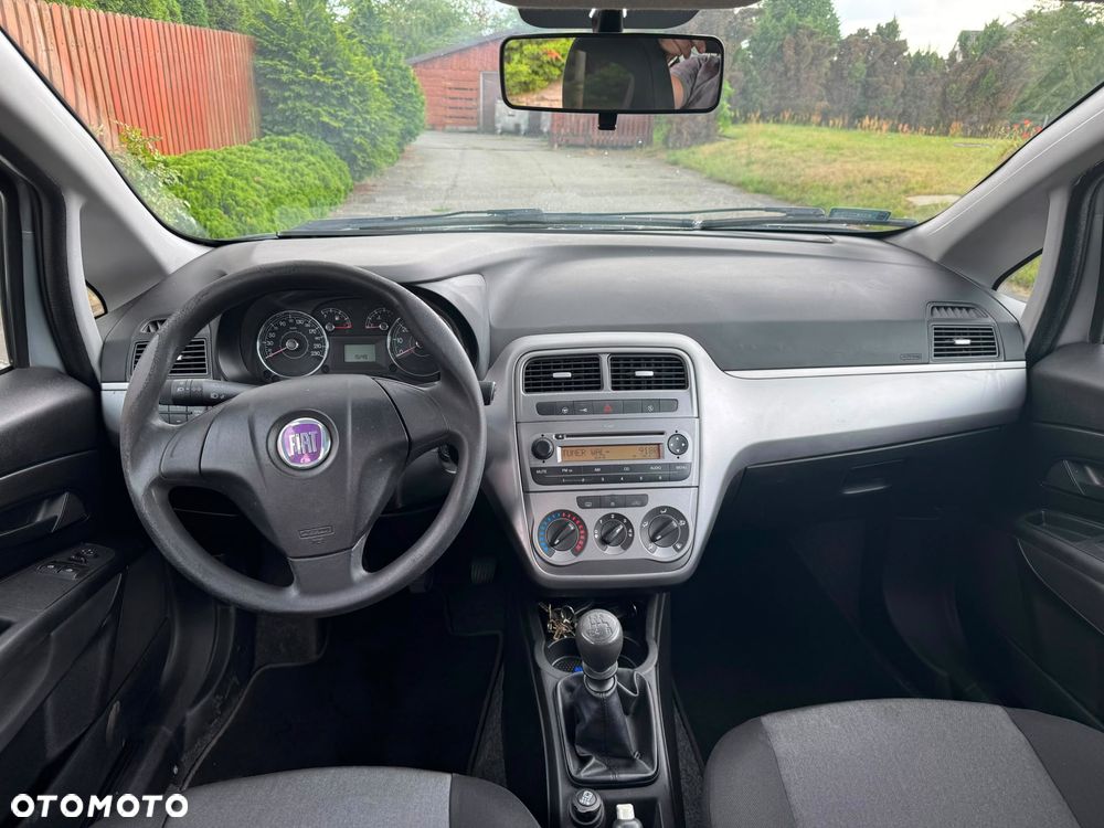 Fiat Grande Punto - 8