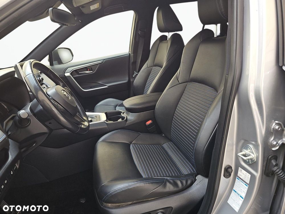 Toyota RAV4 - 14