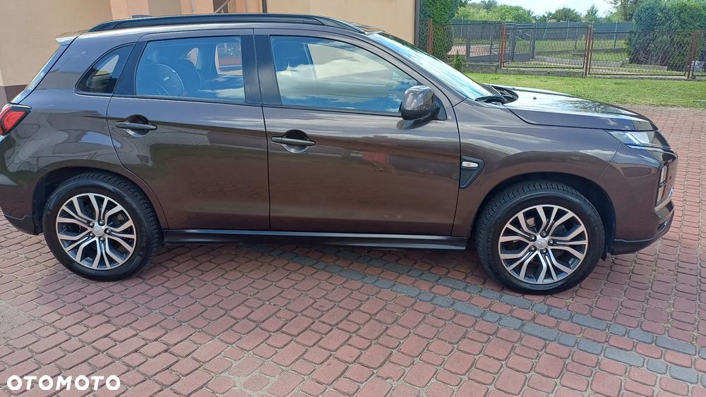 Mitsubishi ASX - 4