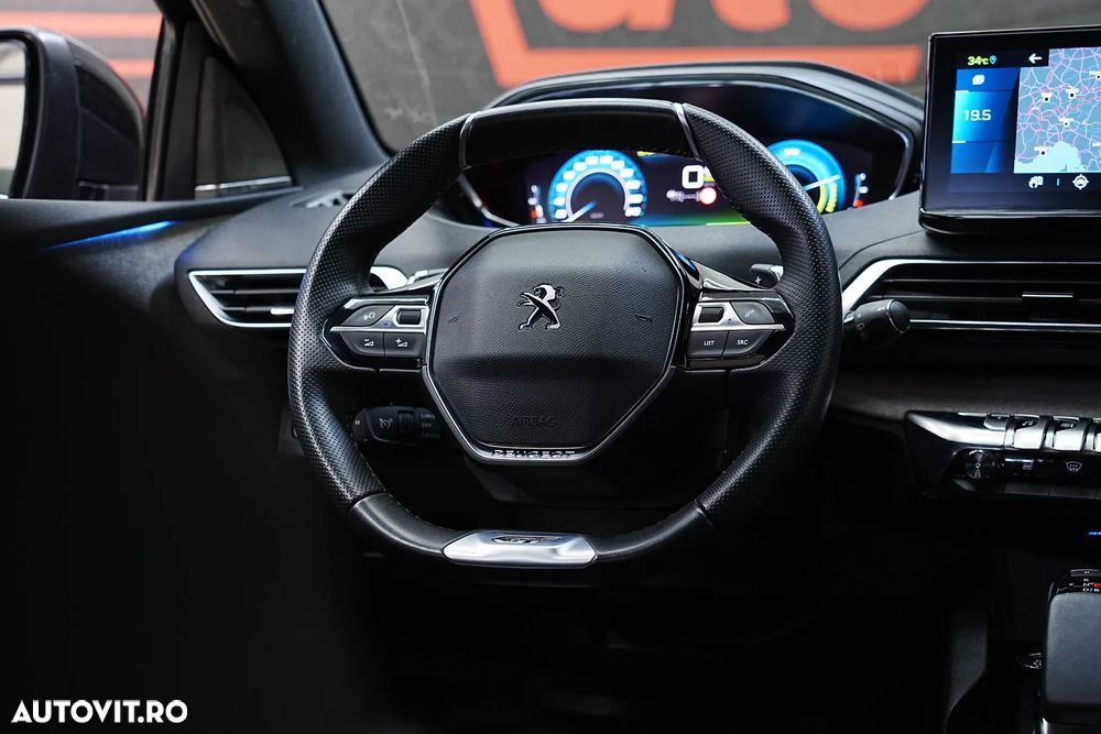 Peugeot 3008 Plug-In Hybrid 225 e-EAT8 GT - 14