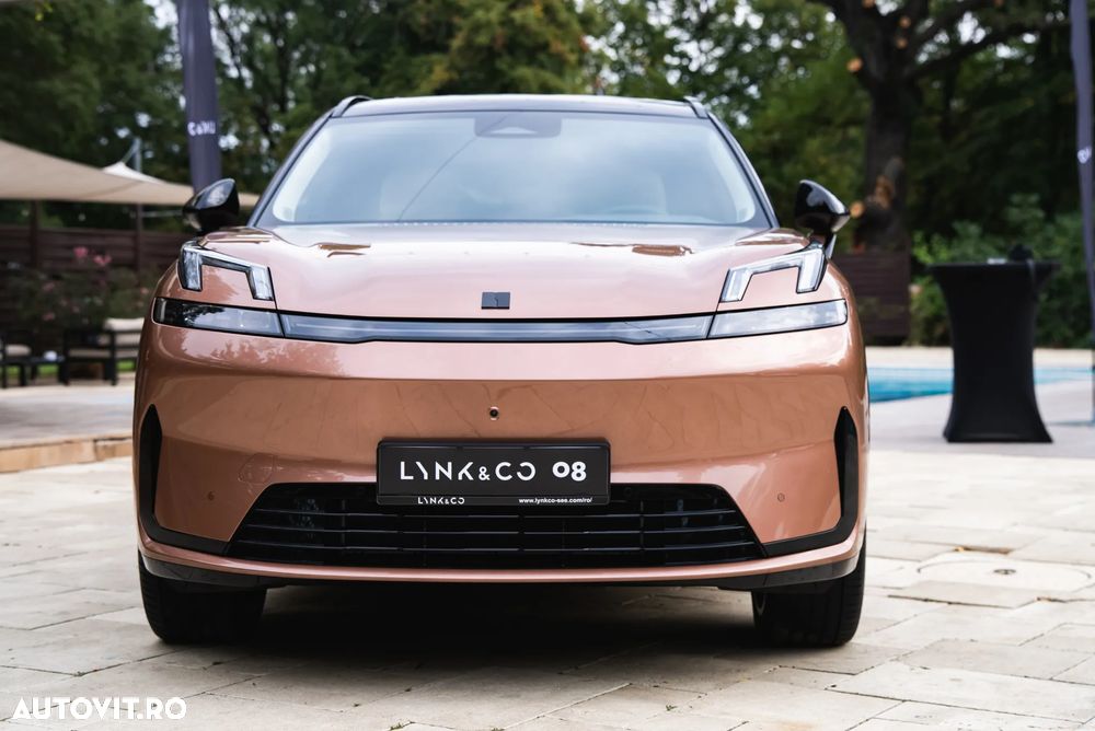 Lynk&Co 08 - 8