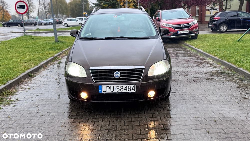Fiat Croma 2.4 JTD Emotion - 4
