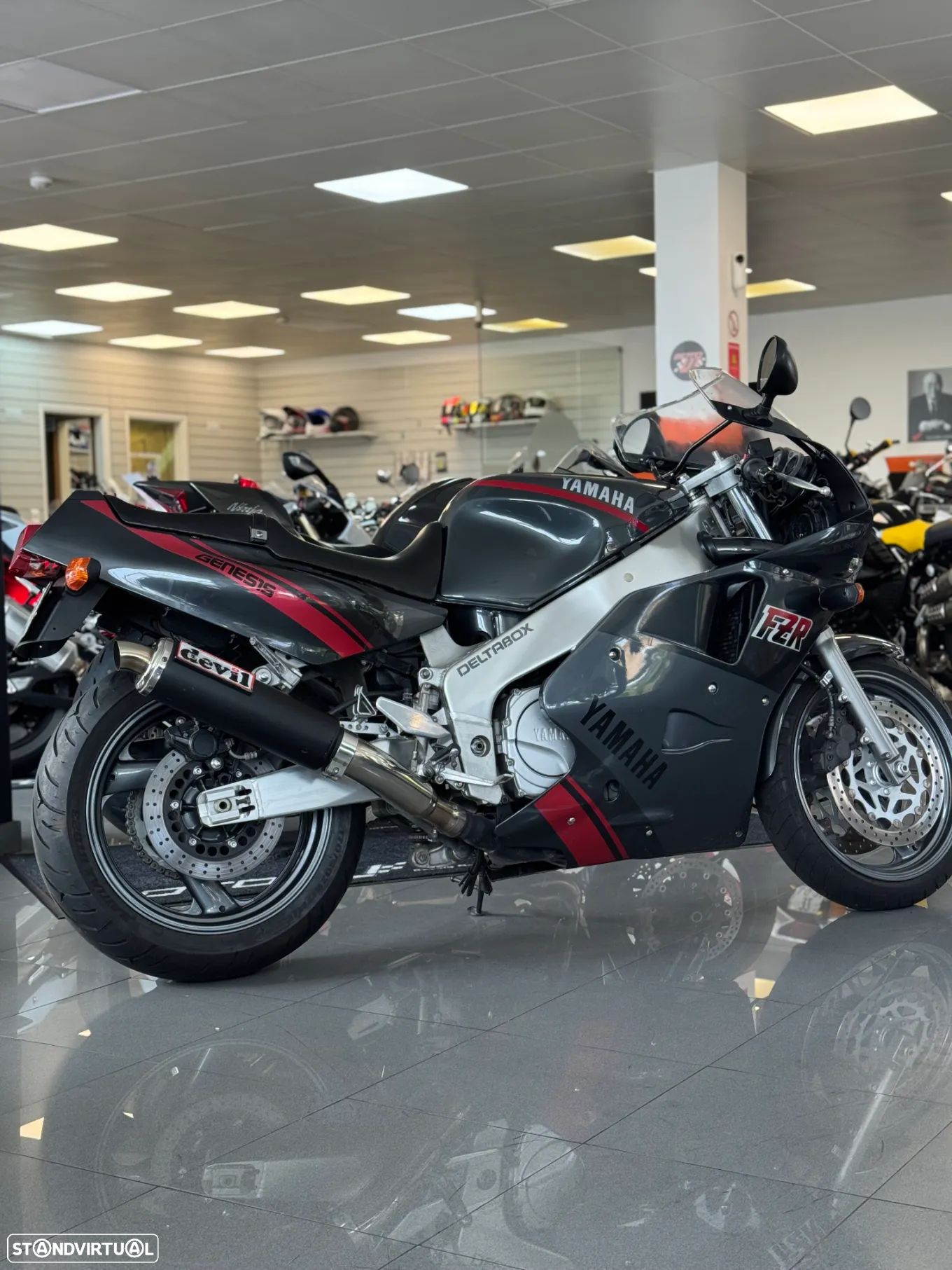 Yamaha FZR 1000 Exup - 1