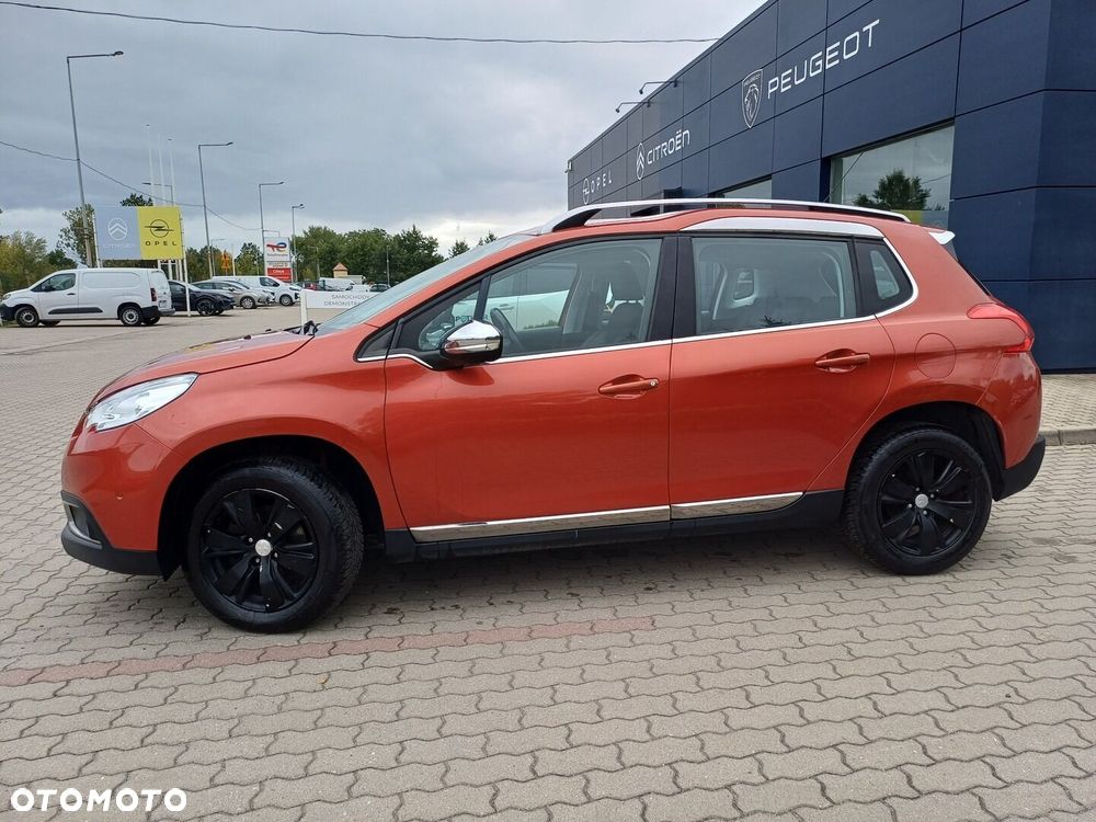 Peugeot 2008 1.2 Pure Tech Allure S&S - 7
