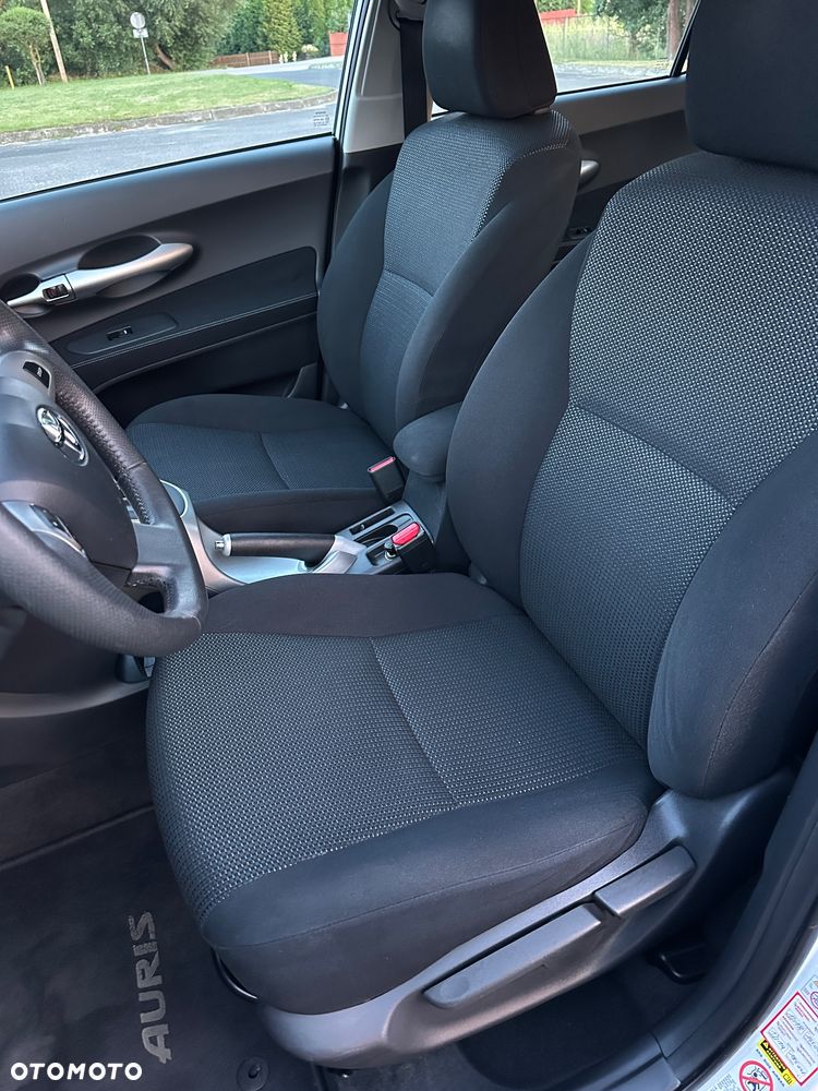 Toyota Auris Hybrid 135 Prestige - 18