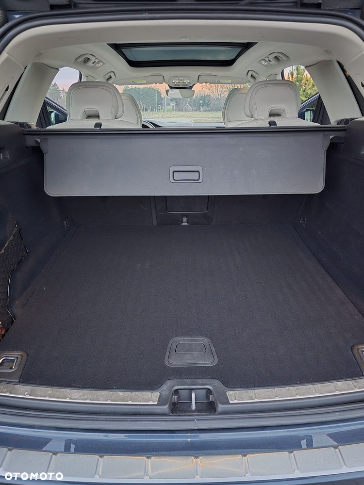 Volvo XC 60 B5 B AWD Plus Bright - 13