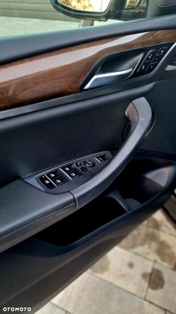 BMW X3 xDrive30i GPF xLine - 17