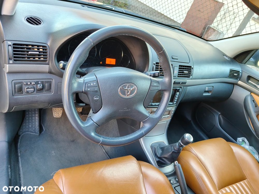 Toyota Avensis 2.0 D-4D Sol plus+NAVI - 35