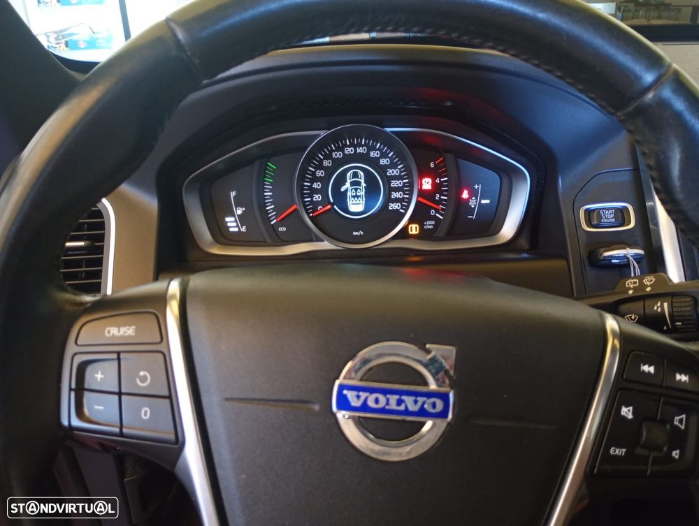 Volvo XC 60 2.0 D4 DRIVe - 8