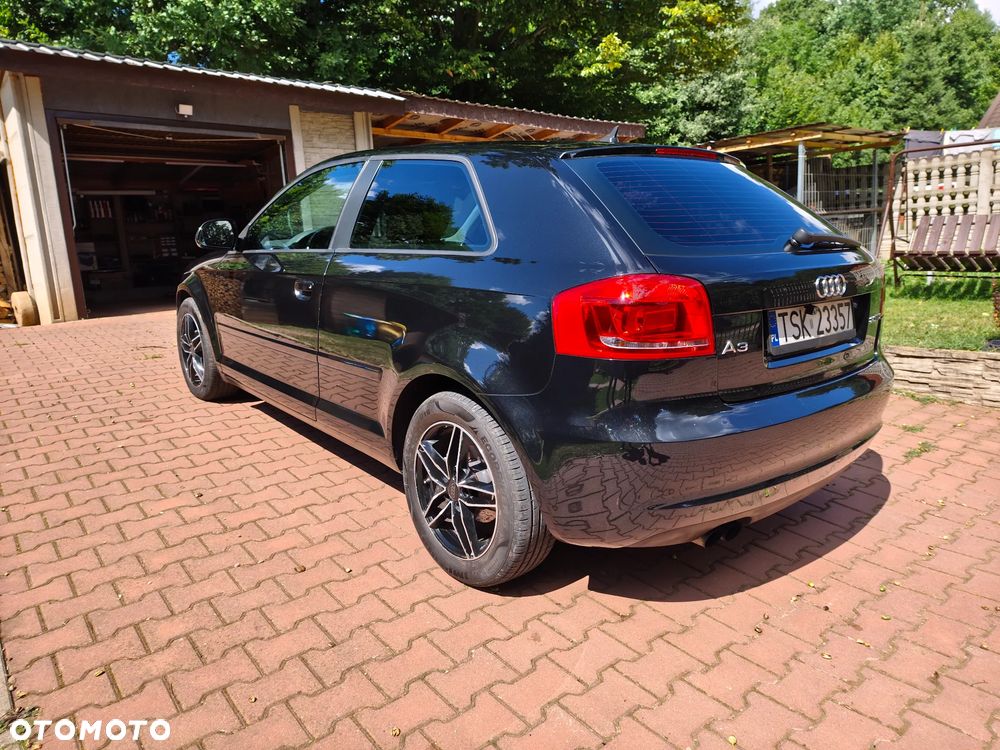 Audi A3 3-drzwiowe 2.0 TDI DPF Ambiente - 2