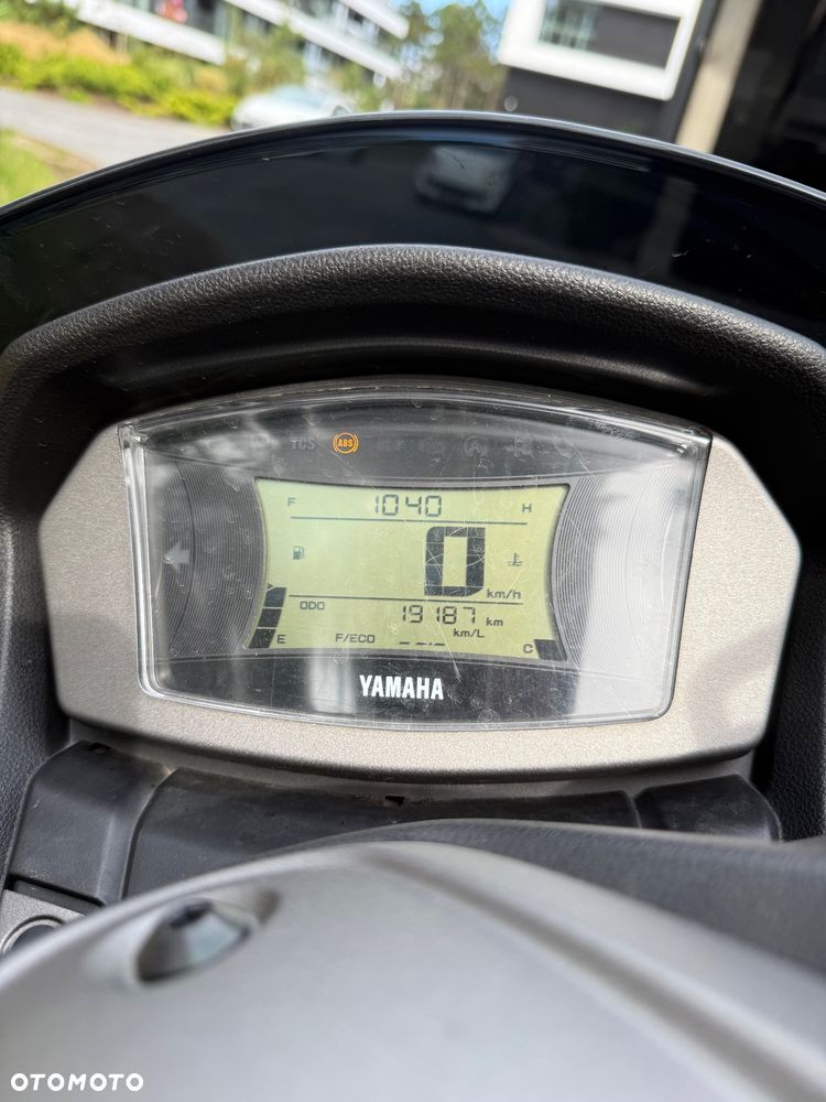 Yamaha NMAX - 7