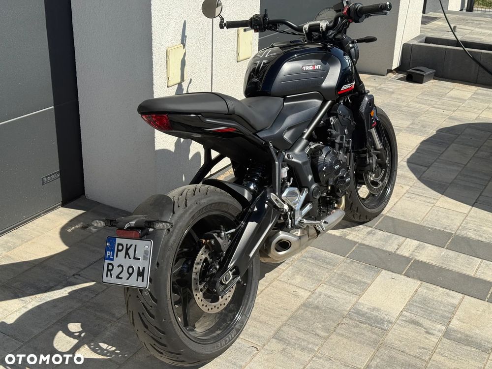 Triumph Trident - 5