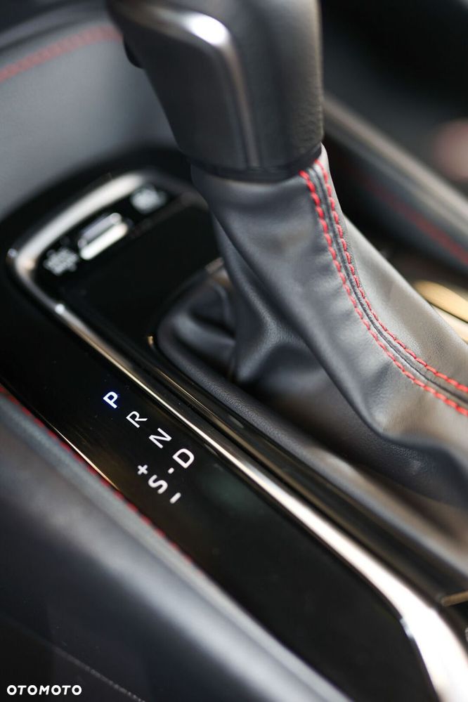 Toyota Corolla 2.0 Hybrid GR Sport Dynamic - 33