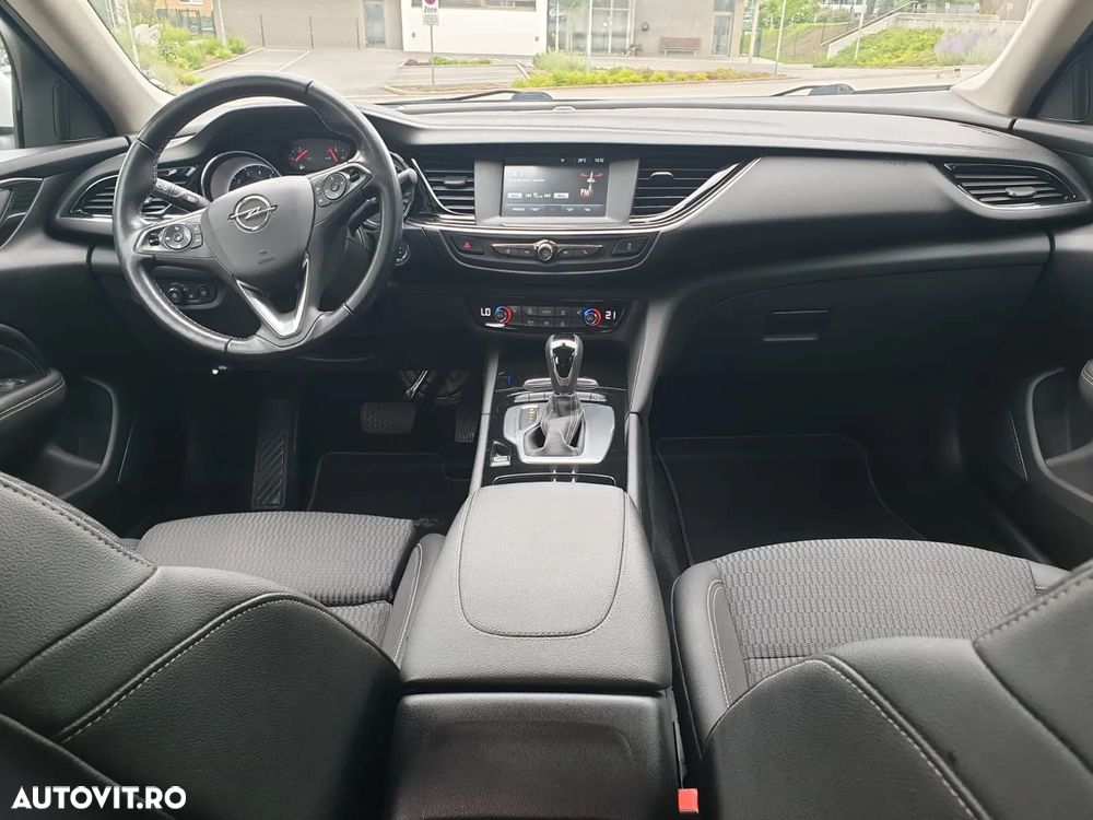 Opel Insignia - 9