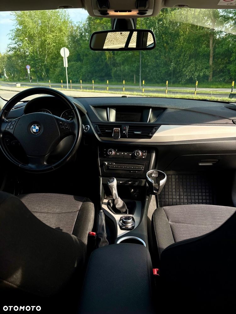 BMW X1 sDrive18d - 10