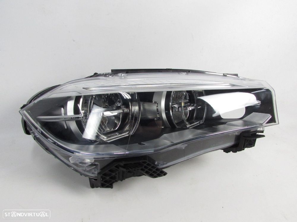 Farol Led Adaptativo Seminovo/ Original BMW X5 (F15, F85)/BMW X6 (F16, F86) 6311... - 2