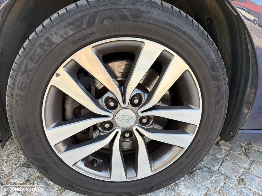 Hyundai i30 SW 1.6 CRDi Style+Navi - 17