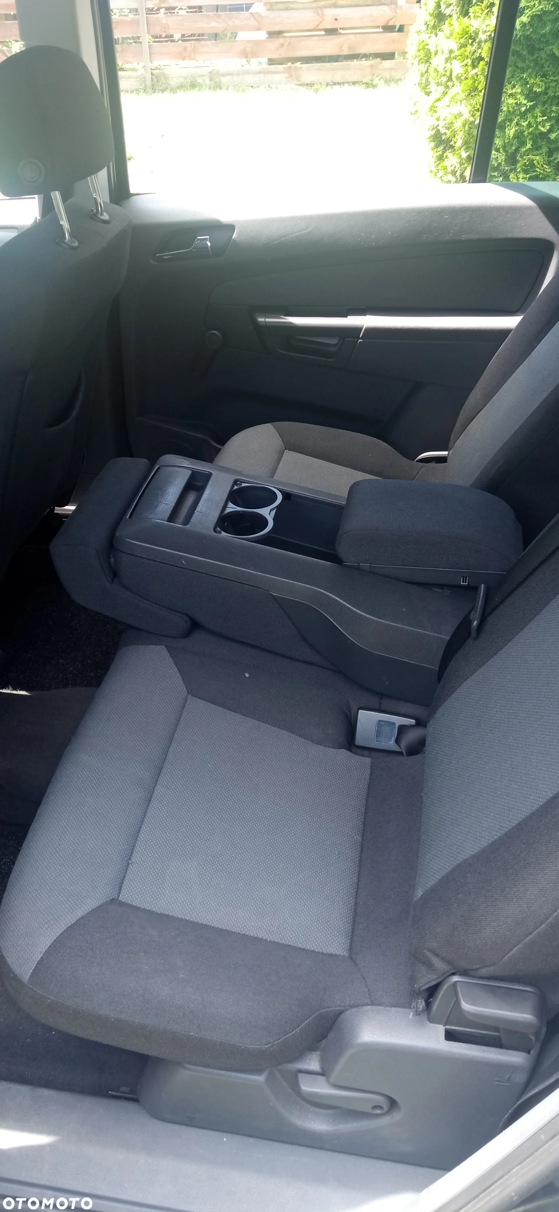 Opel Zafira 1.8 - 10