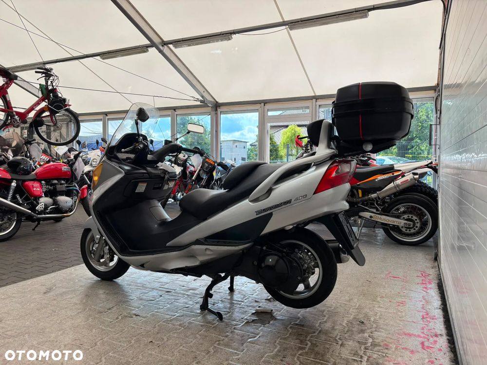 Suzuki Burgman - 17
