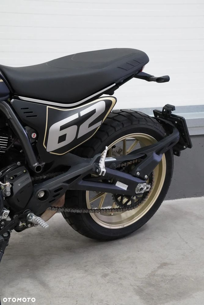 Ducati Scrambler - 11