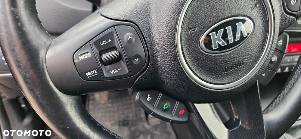 Kia Carens 1.6 GDI S EU6 - 29