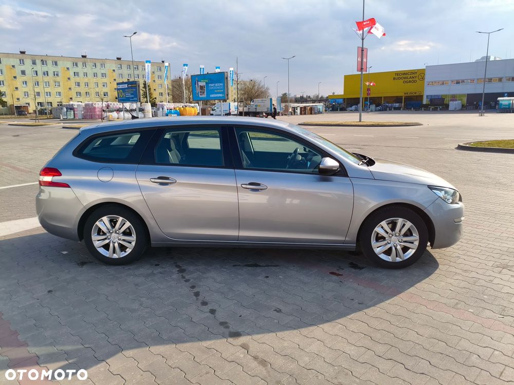 Peugeot 308 1.2 PureTech Allure S&S - 4