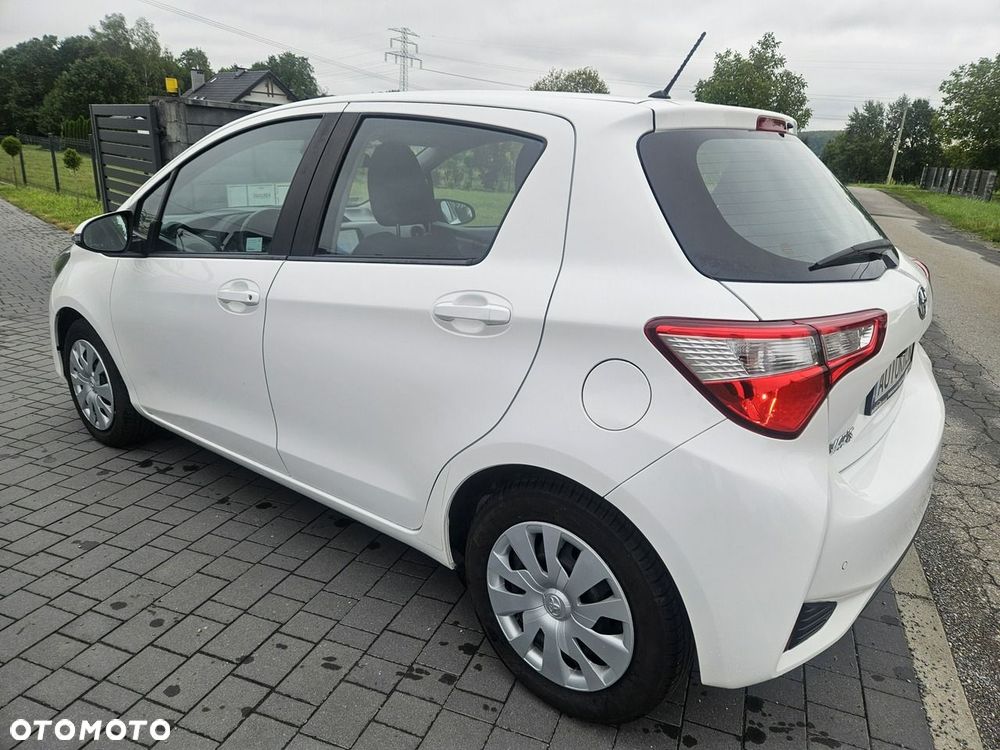 Toyota Yaris - 4