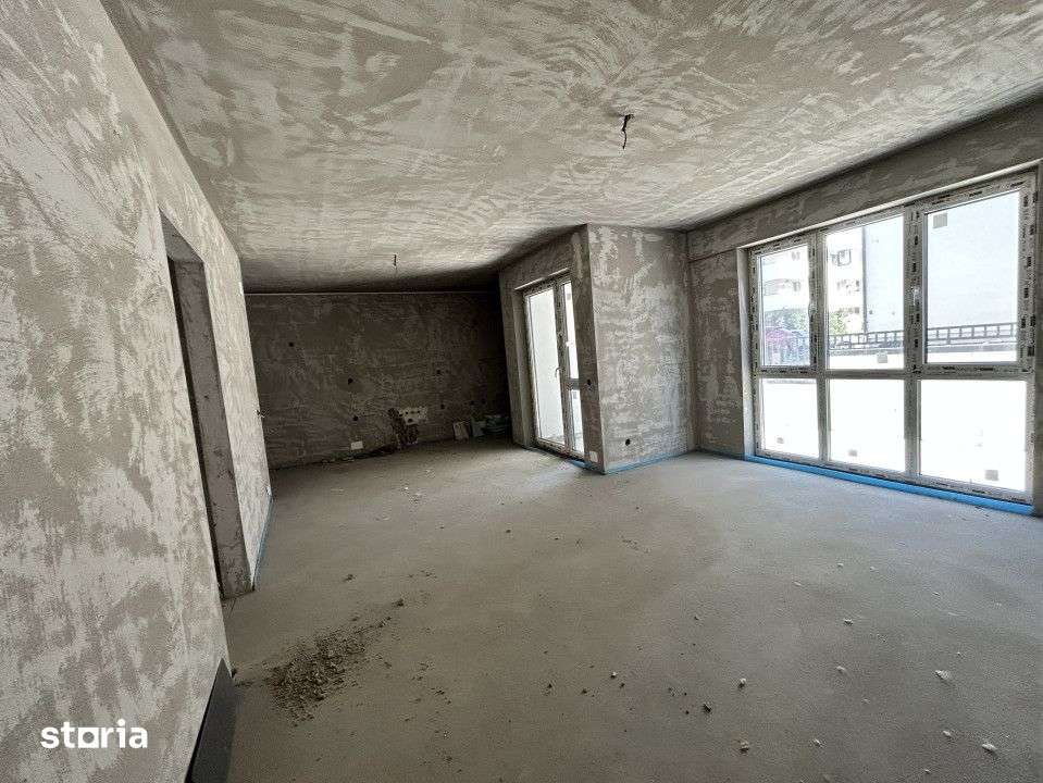 Apartament de 4 camere , 89 mp utili, terasa 103mp, zona VIVO — fotografia 3