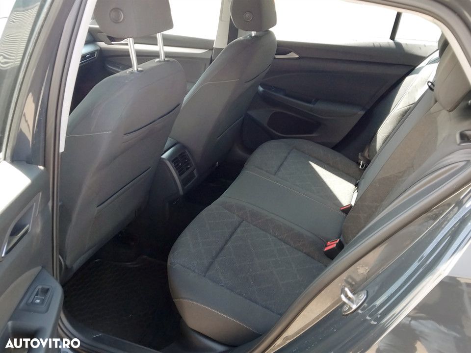 Volkswagen Golf 2.0 TDI Life - 23