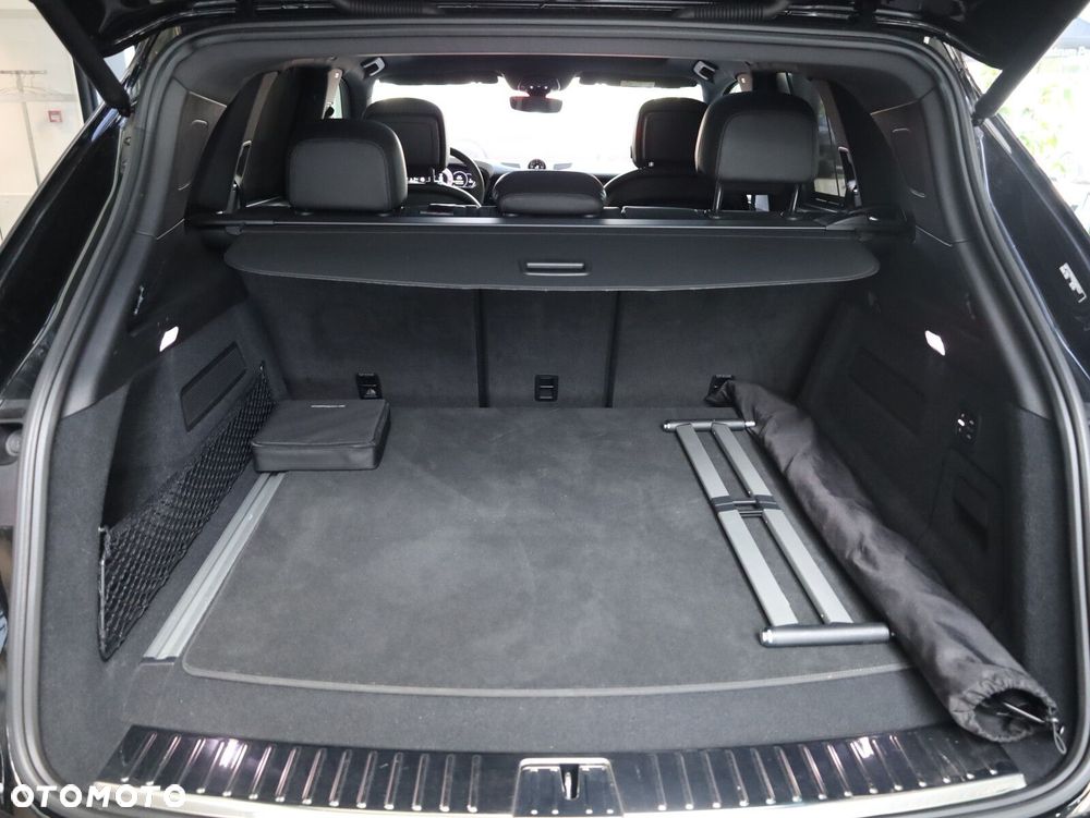 Porsche Cayenne - 21