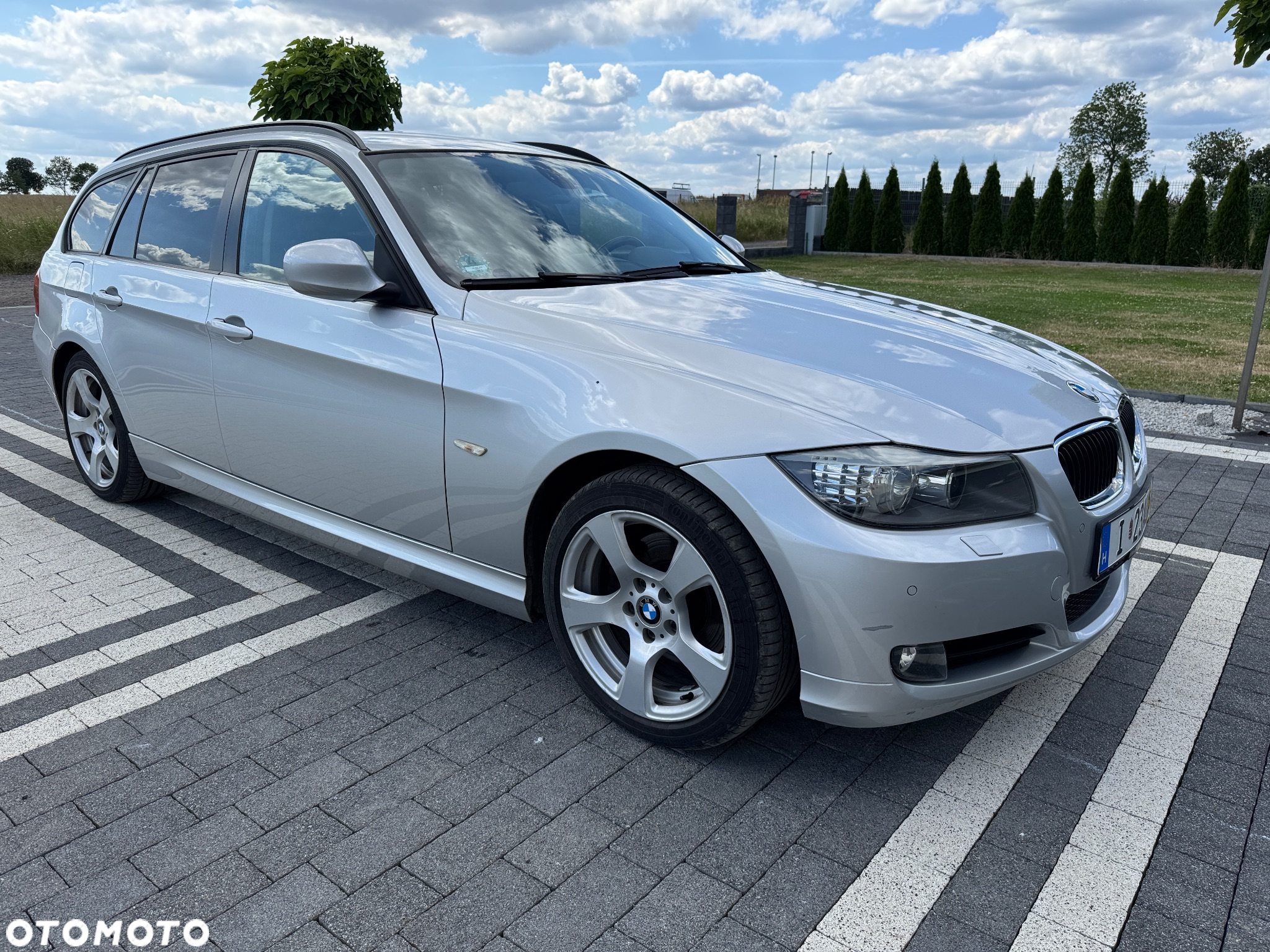 BMW Seria 3 318d DPF Touring Edition Exclusive - 10