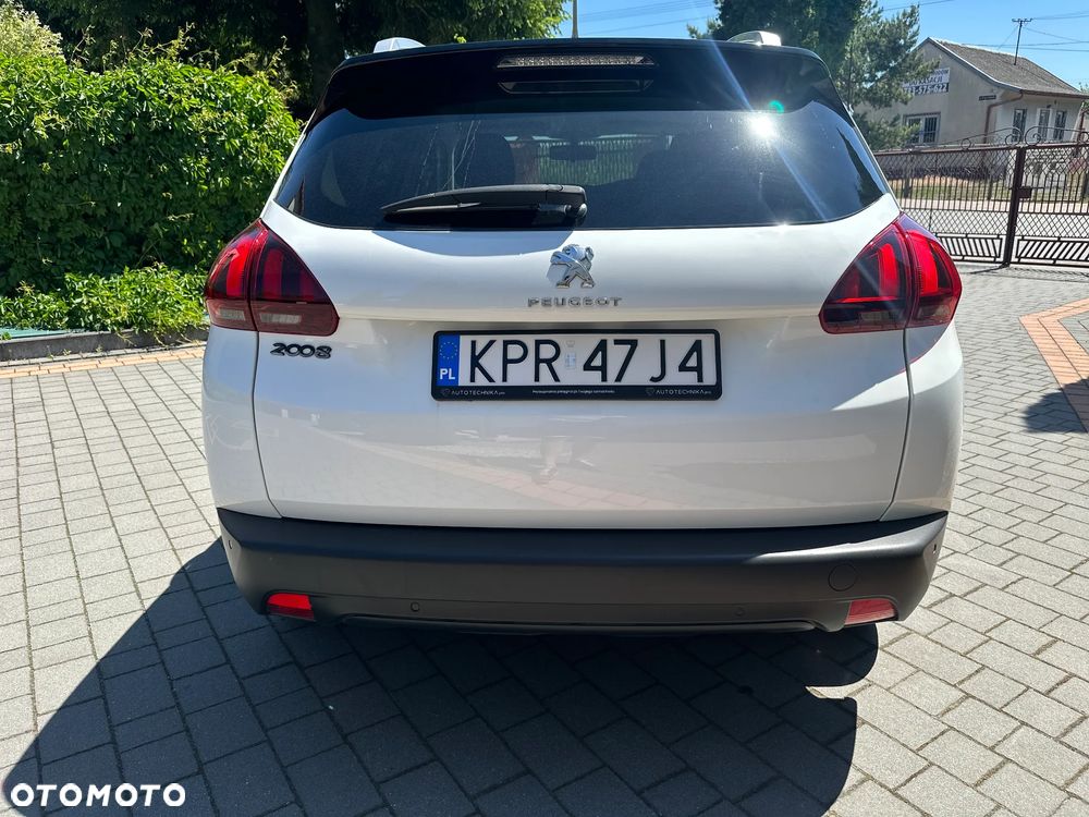 Peugeot 2008 - 8
